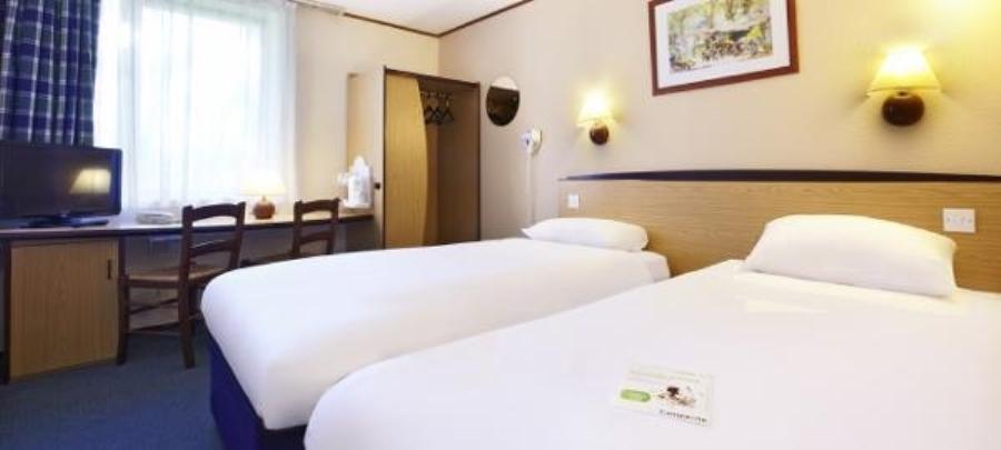 Campanile Hotel Cardiff Buitenkant foto