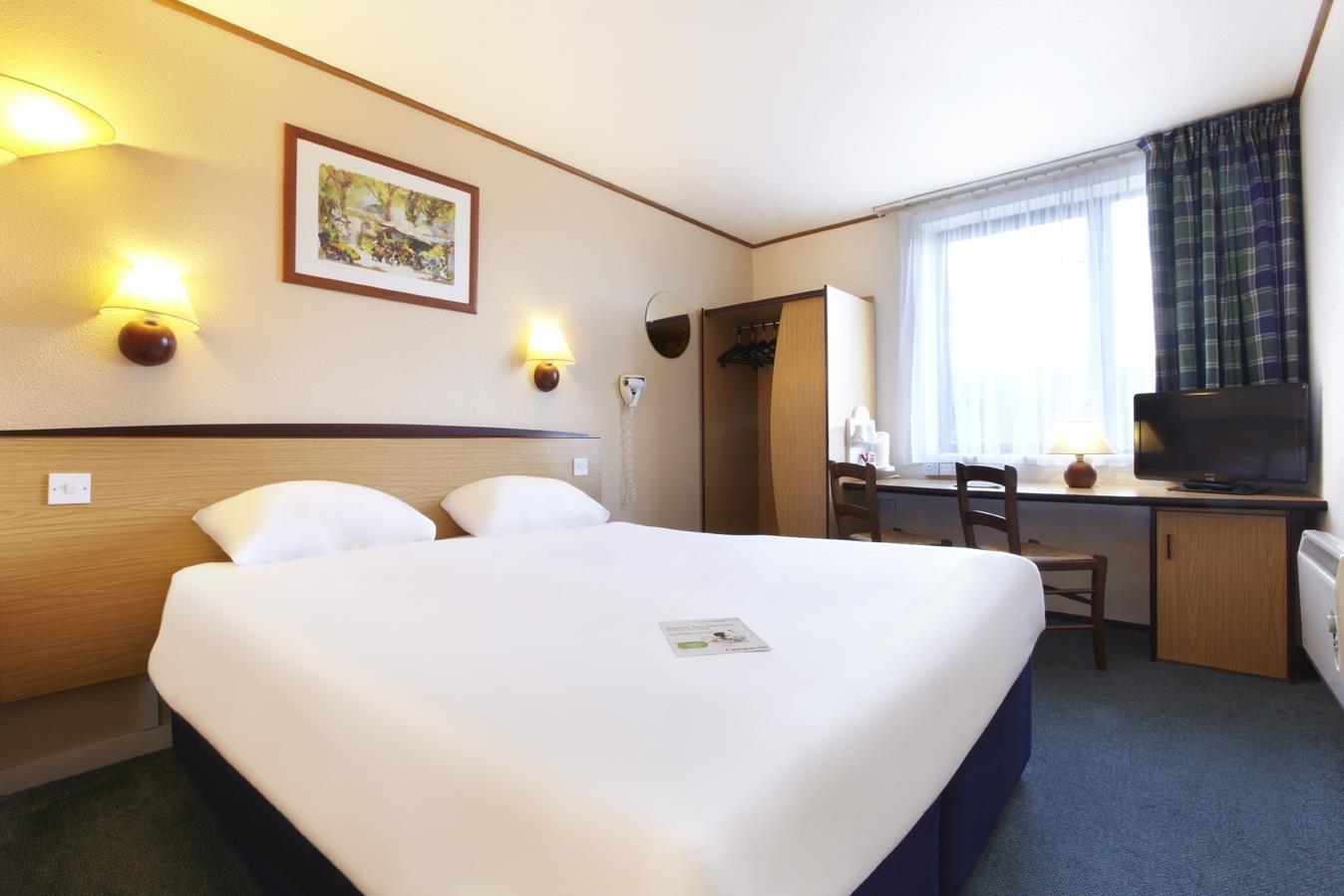 Campanile Hotel Cardiff Buitenkant foto