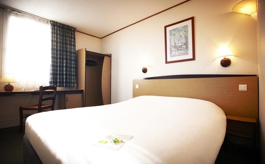 Campanile Hotel Cardiff Buitenkant foto